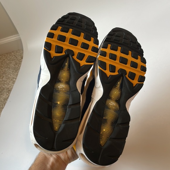 Size 14 - Nike Air Max 95 Michigan - Picture 6 of 6
